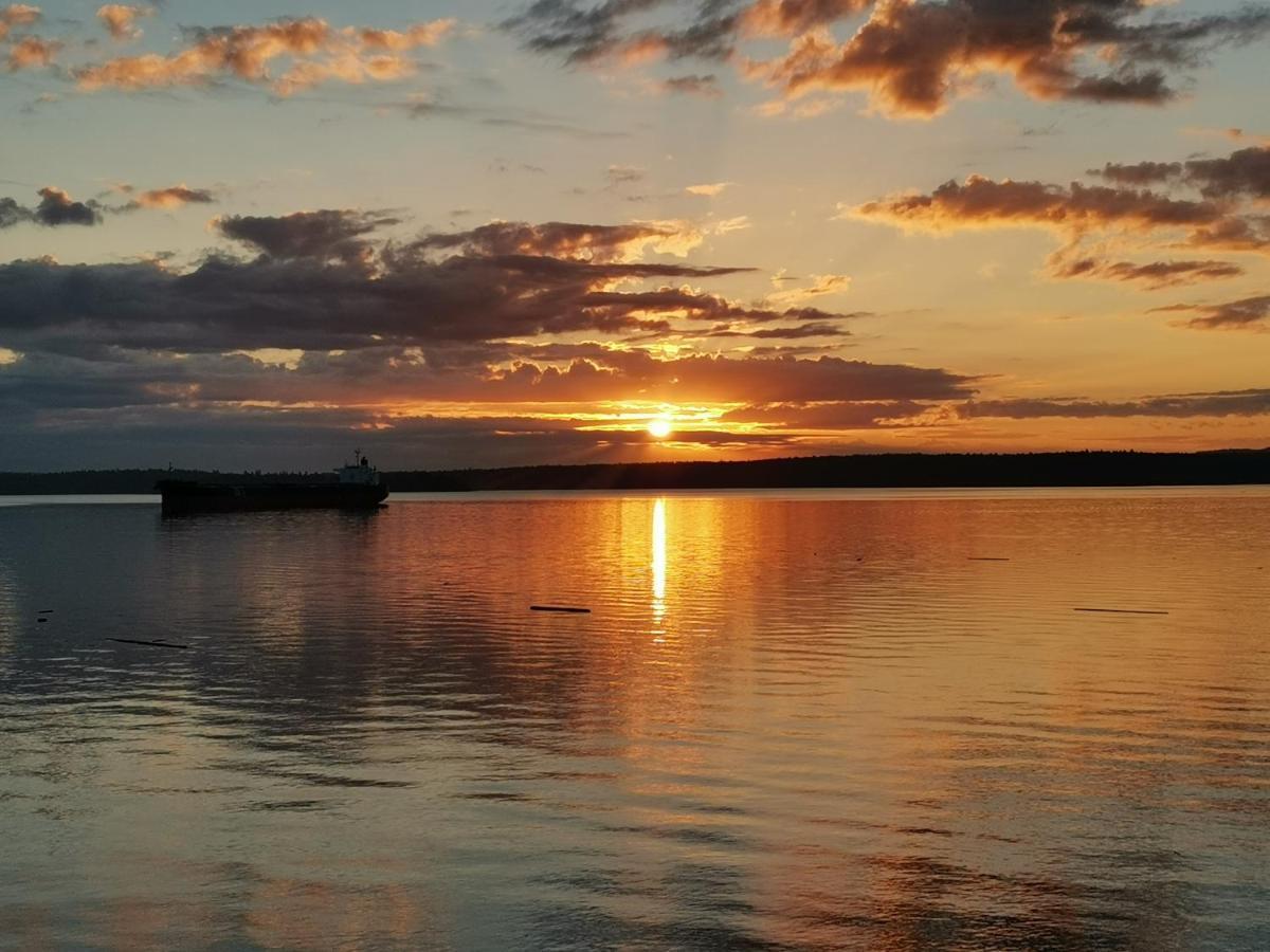 Vancouver Island Castle Cove Inn Chemainus Esterno foto
